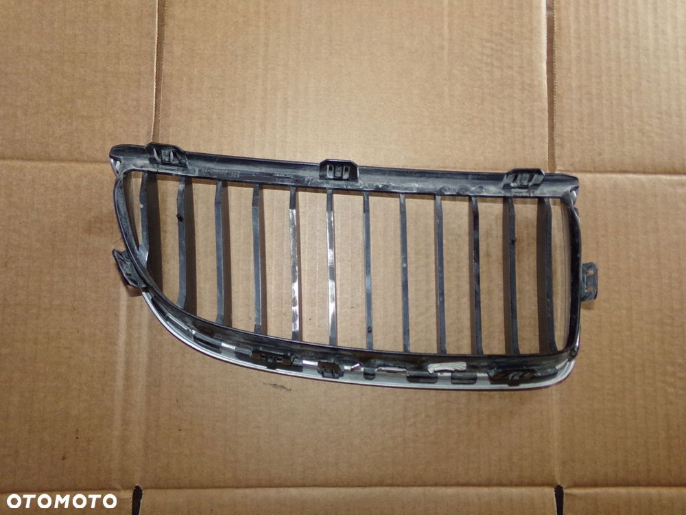nerka lewa gril bmw e90 e91 przed lift - 2