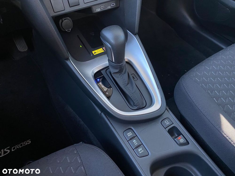 Toyota Yaris Cross Hybrid 1.5 Comfort - 21