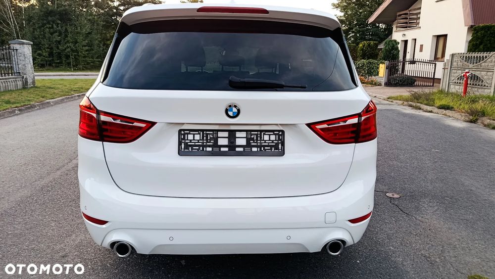 BMW Seria 2 220d xDrive Sport-Aut - 28