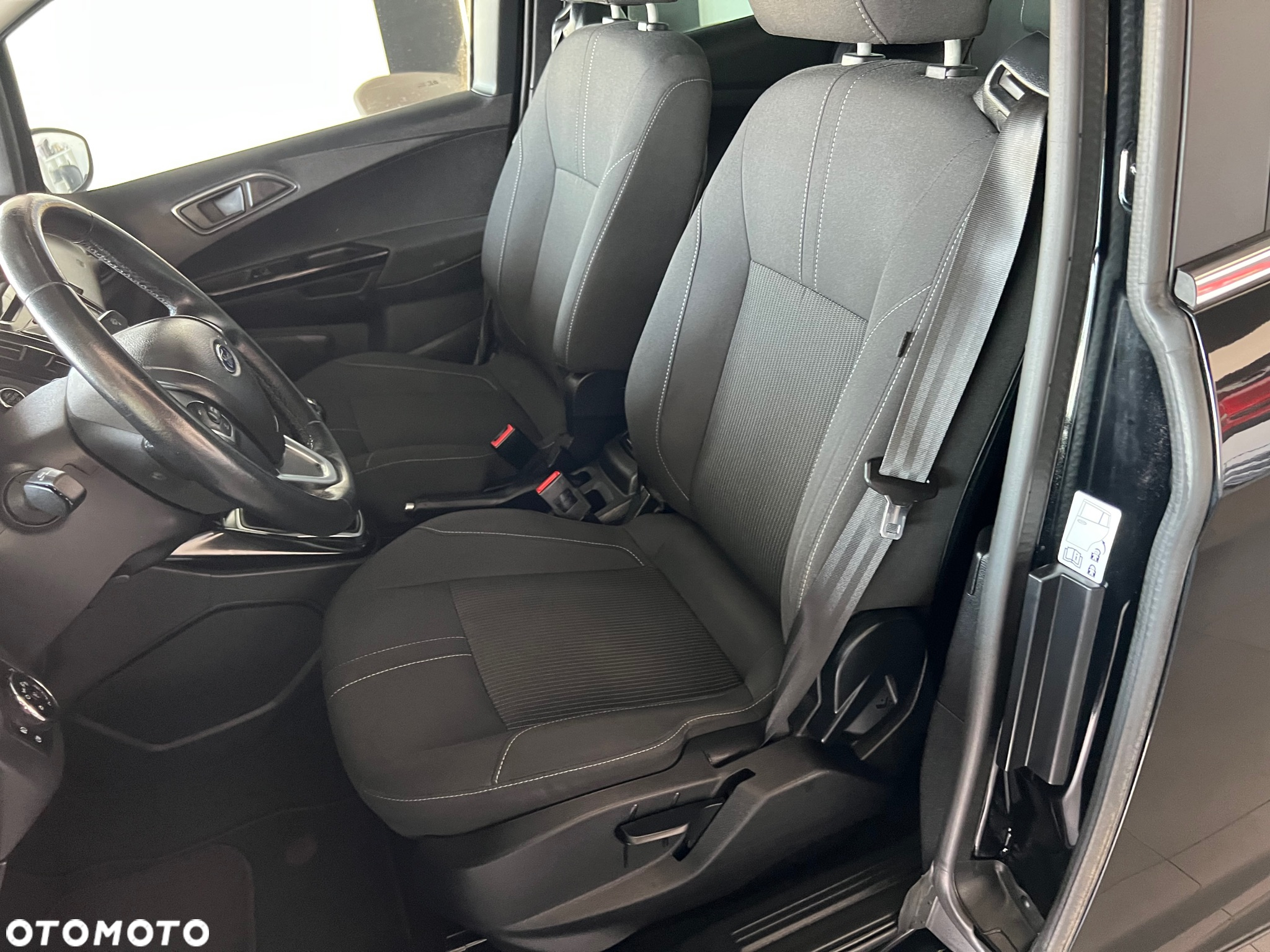 Ford B-MAX 1.0 EcoBoost Titanium - 12
