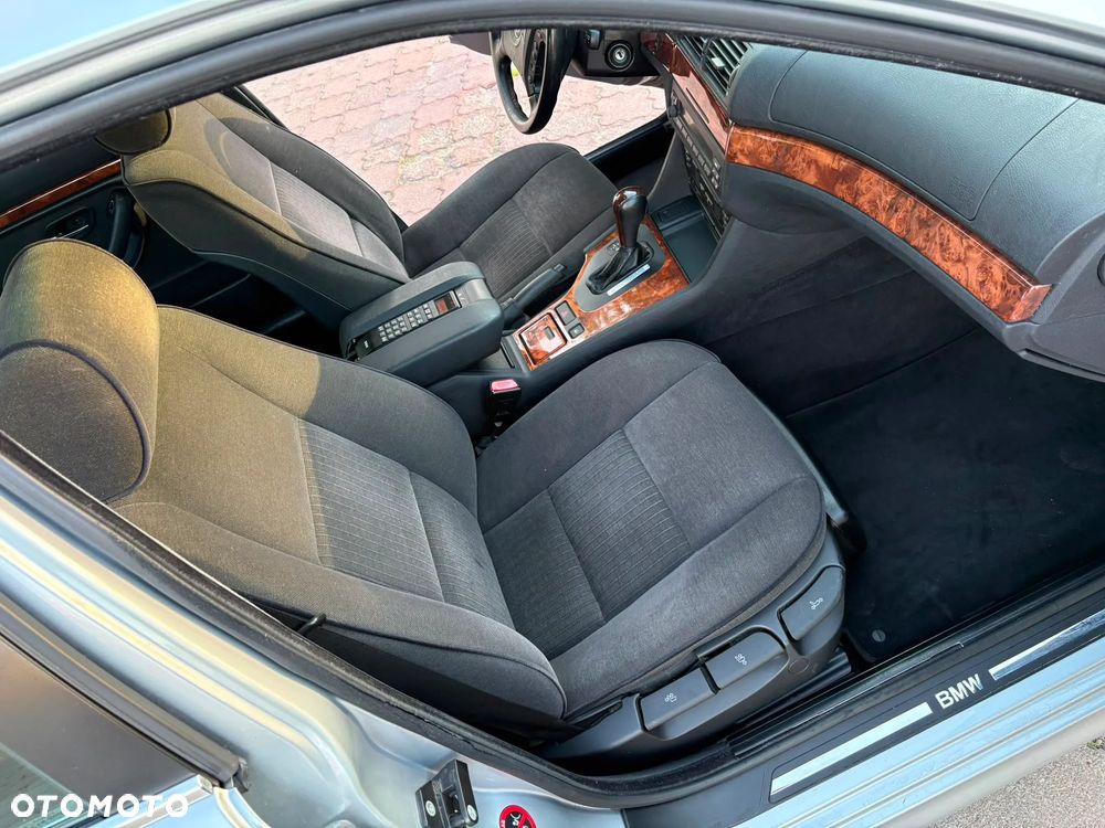 BMW Seria 5 - 19