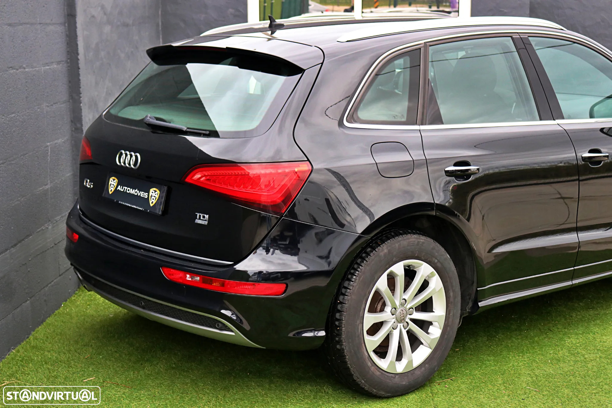 Audi Q5 2.0 TDi S-line - 4