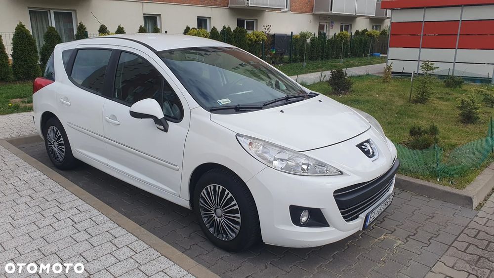 Peugeot 207 1.6 HDi Active - 1