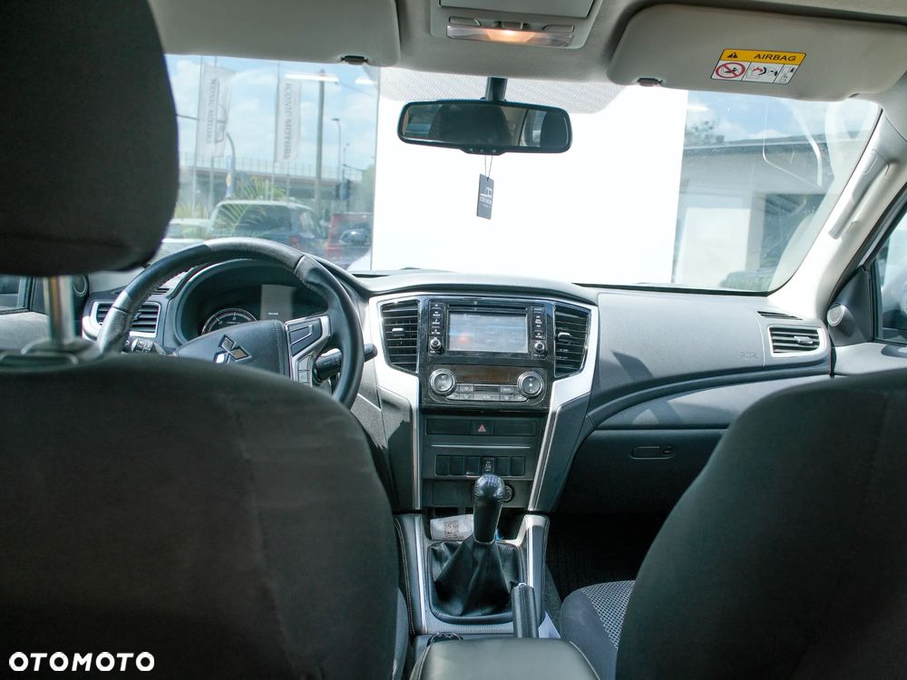 Mitsubishi L200 - 26