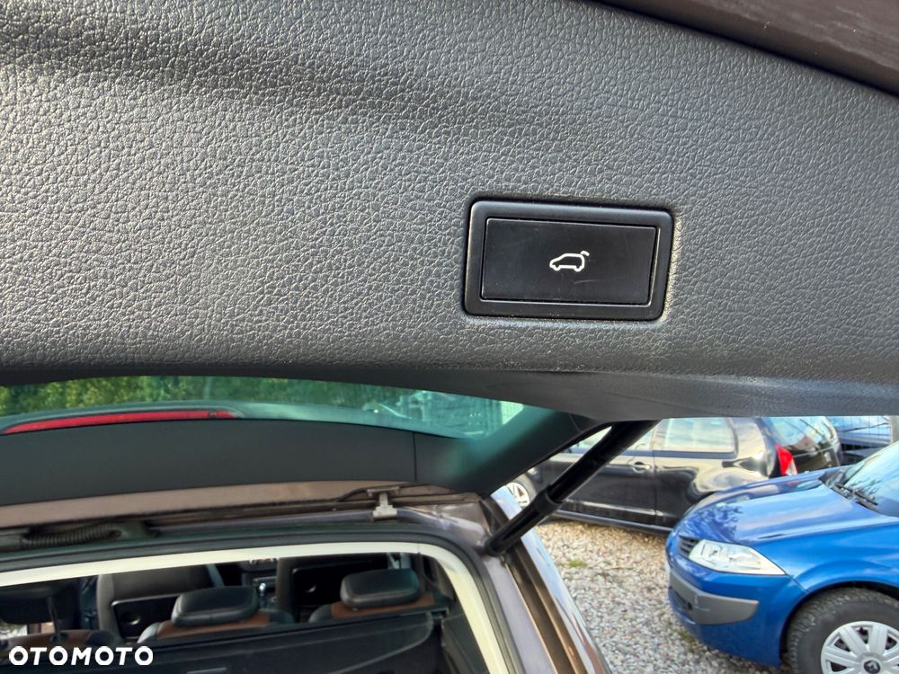 Volkswagen Sharan 2.0 TSI Highline DSG - 8