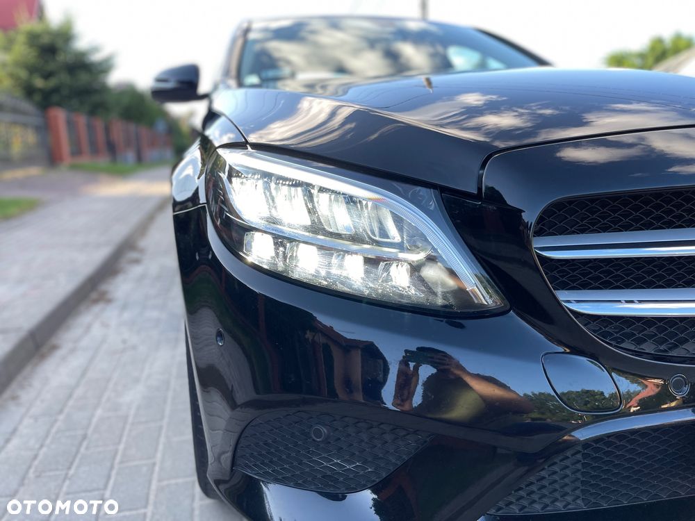 Mercedes-Benz Klasa C 180 9G-TRONIC - 31