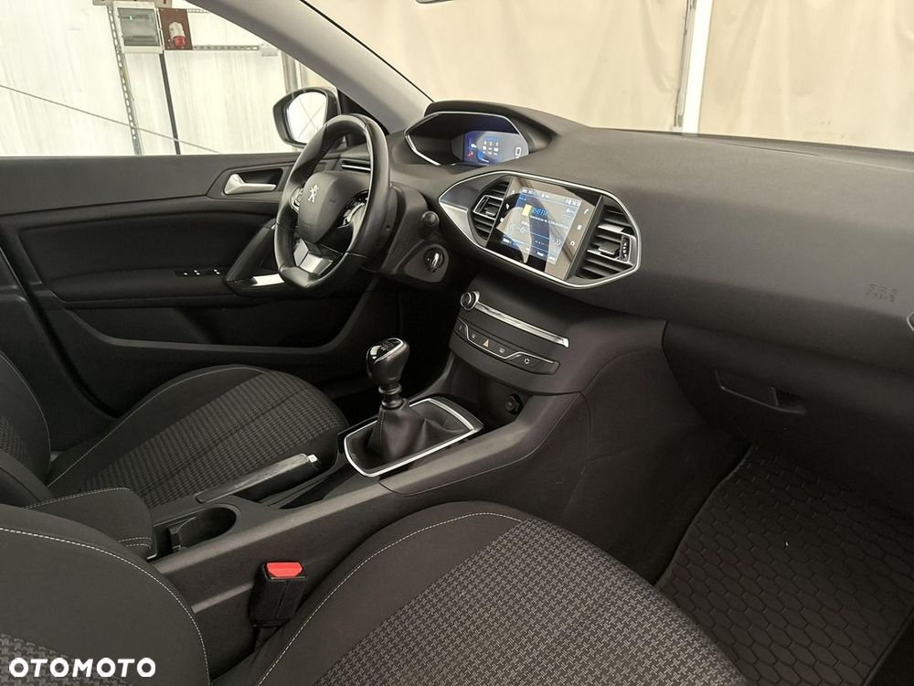 Peugeot 308 - 22