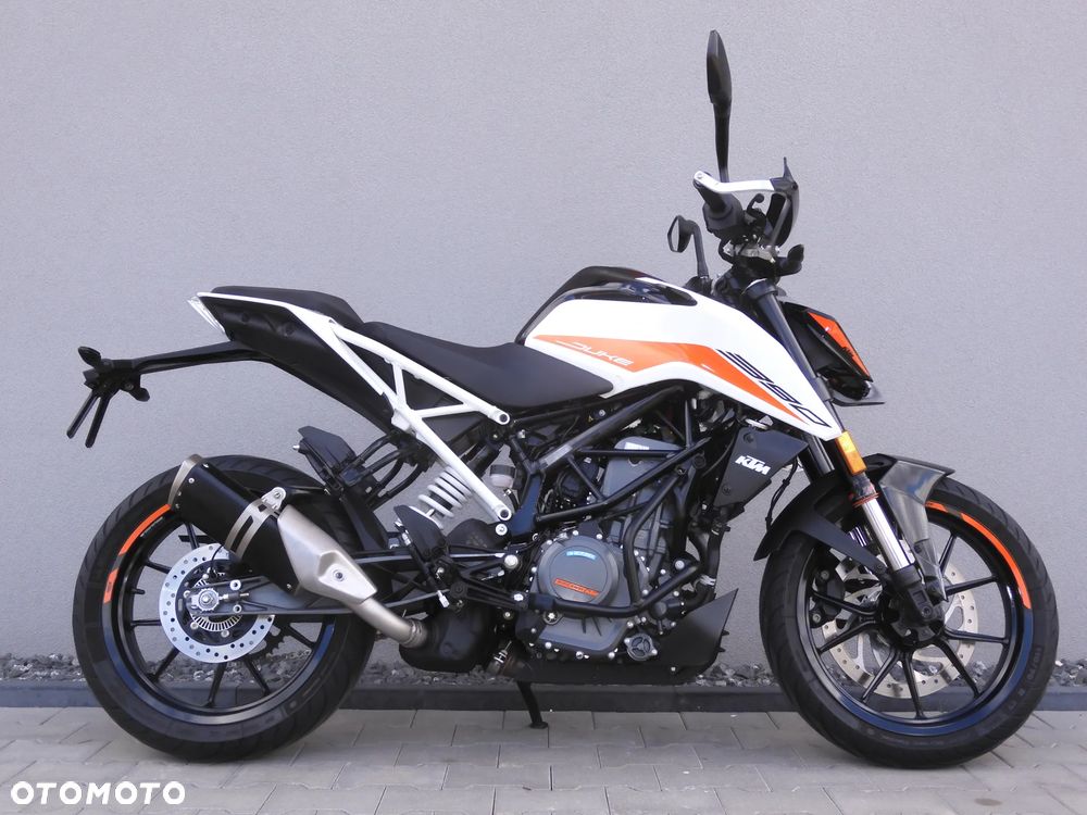 KTM Duke 390 - 19