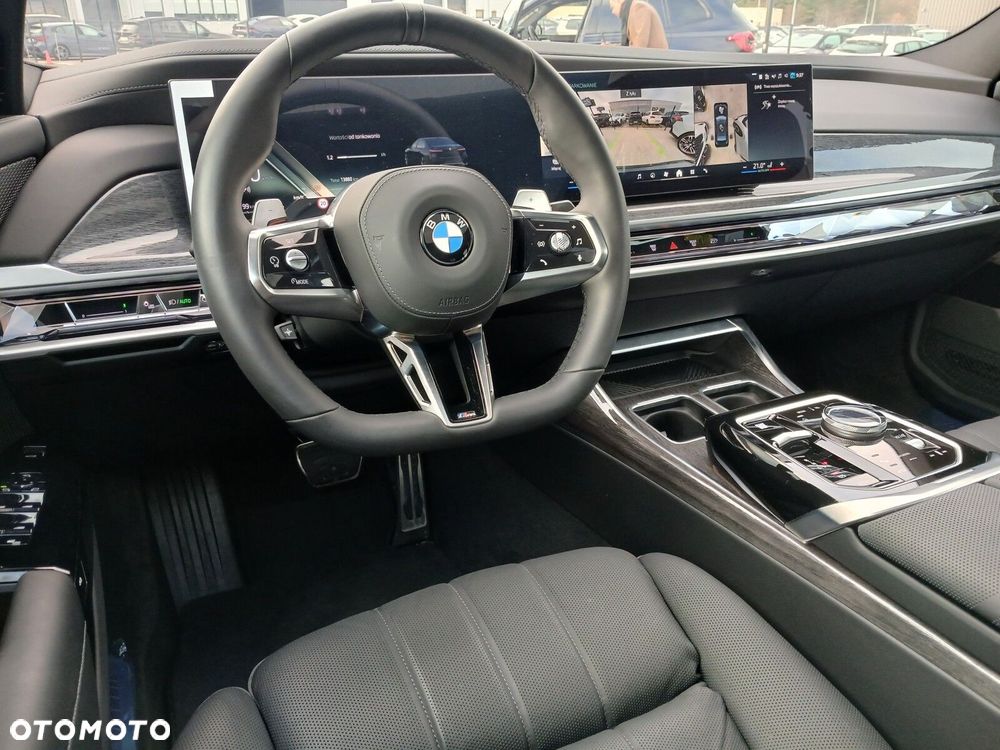 BMW Seria 7 - 35