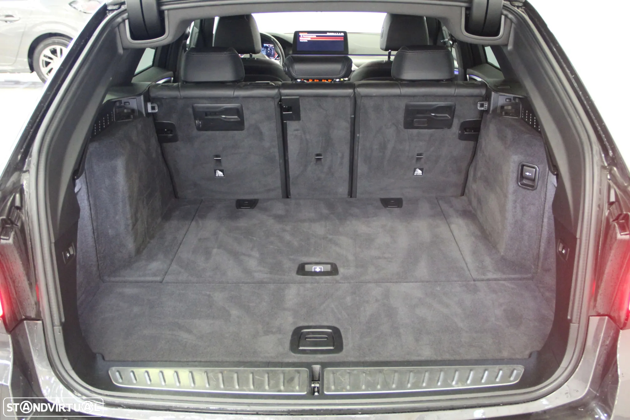 BMW 520 d Pack Desportivo M Auto - 21