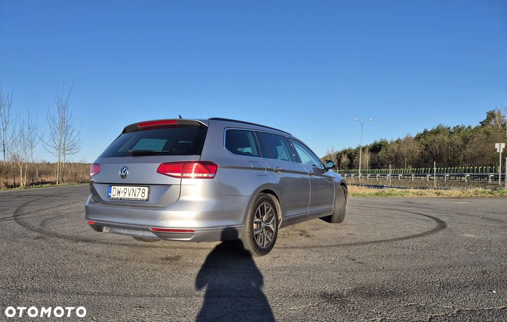 Volkswagen Passat 2.0 TDI SCR Comfortline DSG - 3