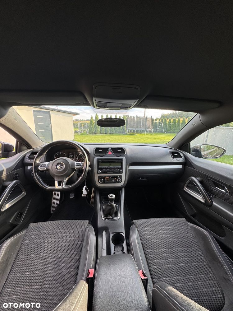 Volkswagen Scirocco 2.0 TDI - 10