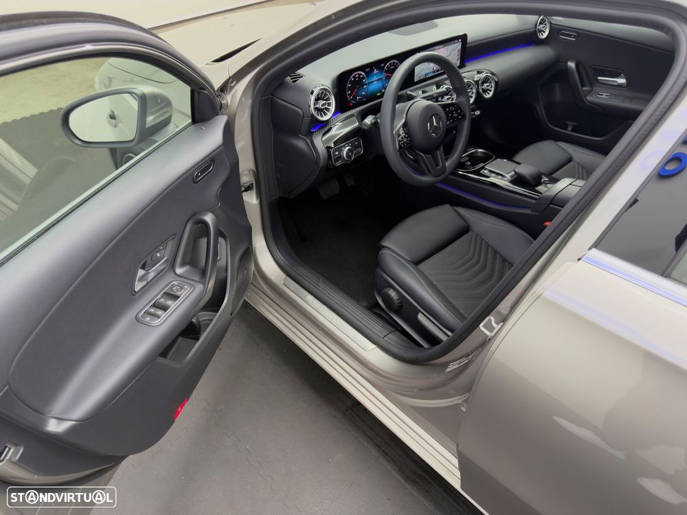 Mercedes-Benz A 250 e 8G-DCT Style - 11