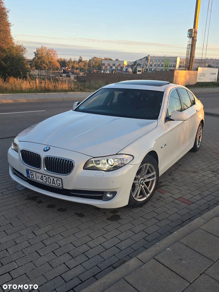 BMW 528I