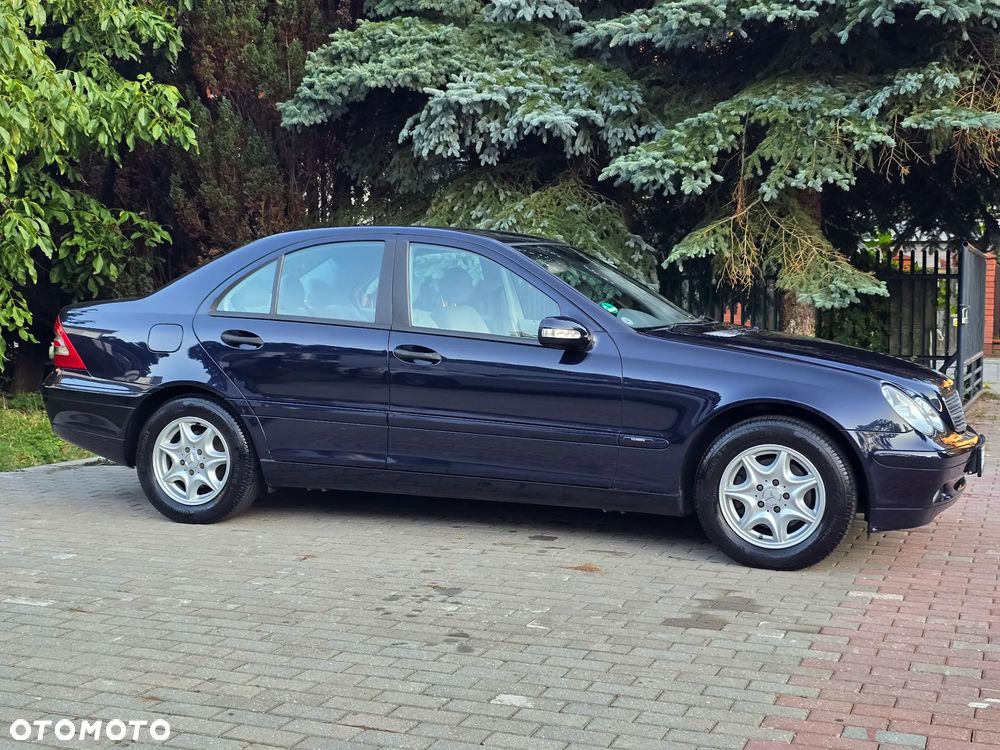 Mercedes-Benz Klasa C 180 Kompressor Classic - 3