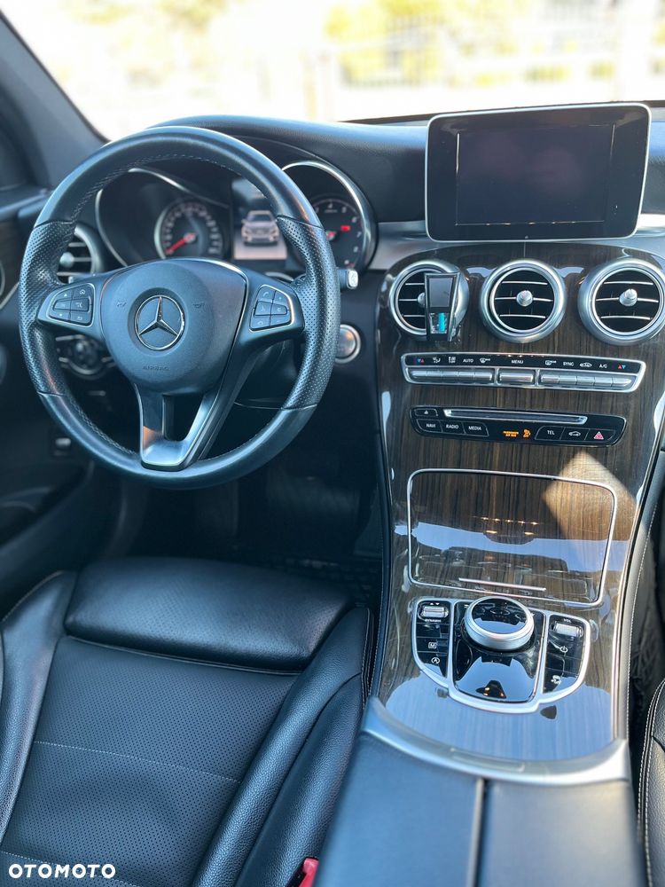 Mercedes-Benz GLC 300 4Matic 9G-TRONIC - 19