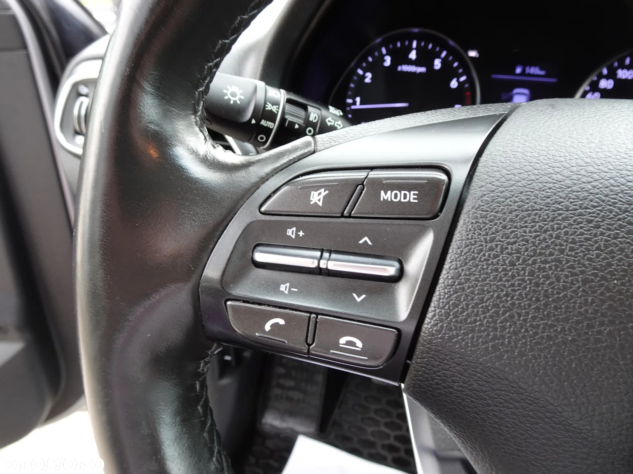 Hyundai i30 1.5 DPI Classic + - 24