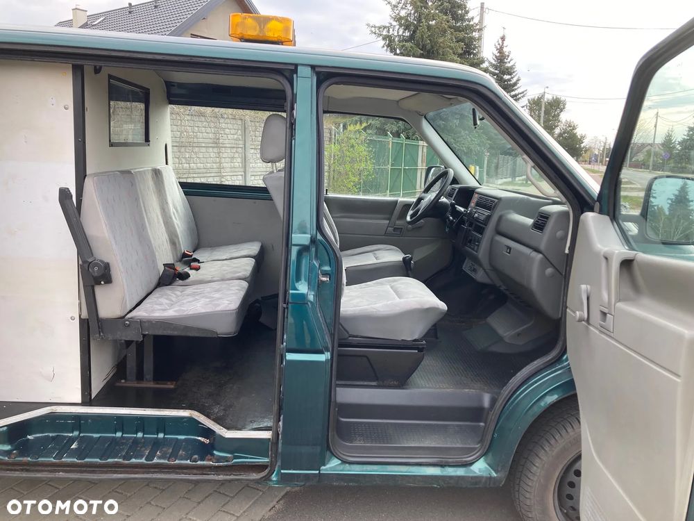 Volkswagen Transporter - 8