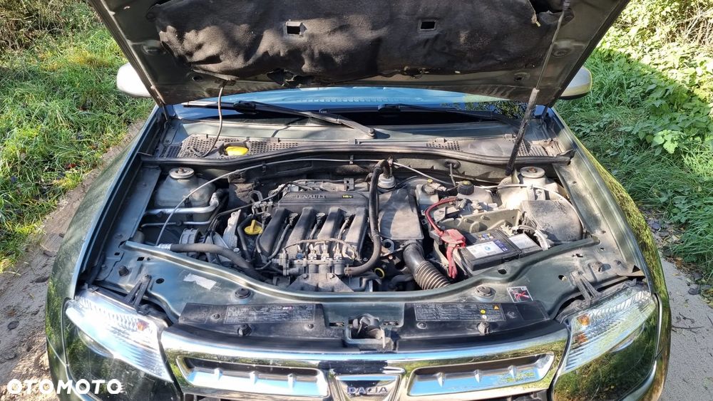 Dacia Duster 1.6 16V 4x2 - 11
