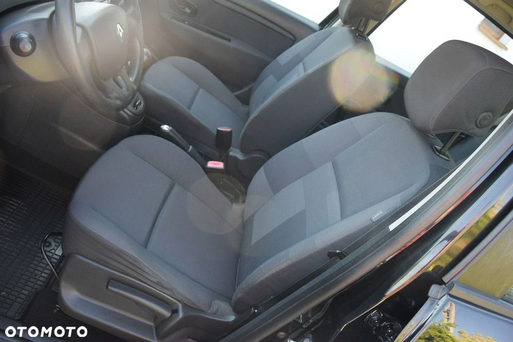Renault Scenic 1.6 16V 110 Expression - 28