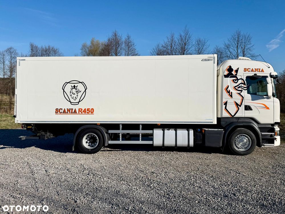 Scania SCANIA R450 / IZOTERMA / KONTENER / DO ŻYWCA / SILNIK 6 CYLINDROWY / 13 LITROWY  / KLIMA POSTOJOWA / WINDA / SPROWADZONY / SYPIALKA / AUTOMAT / 18 PALET / E6 / STAN BARDZO DOBRY - 8