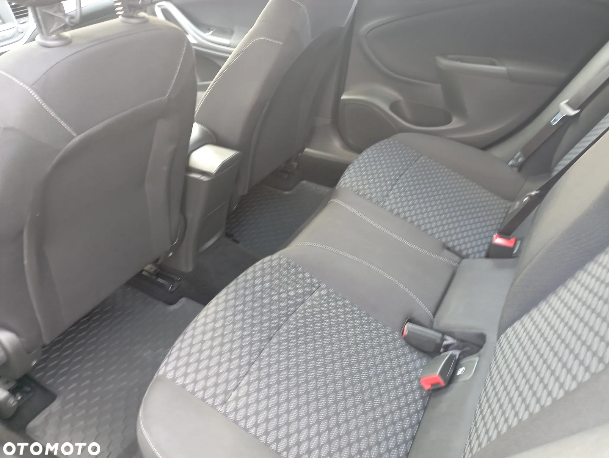 Opel Astra V 1.0 T Enjoy S&S - 4