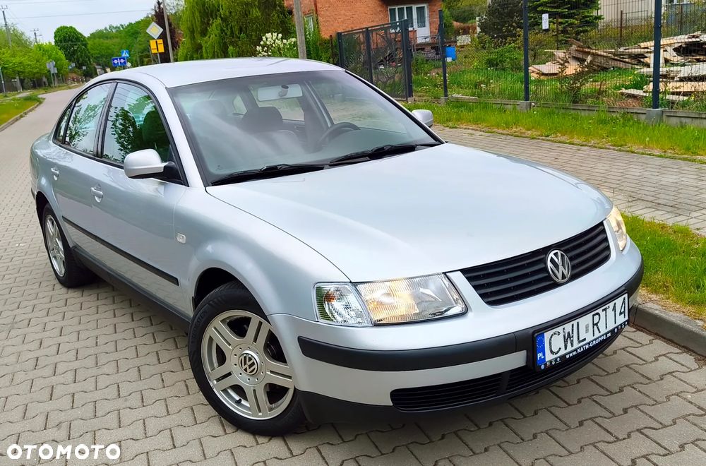 Volkswagen Passat 1.8T Comfortline - 10
