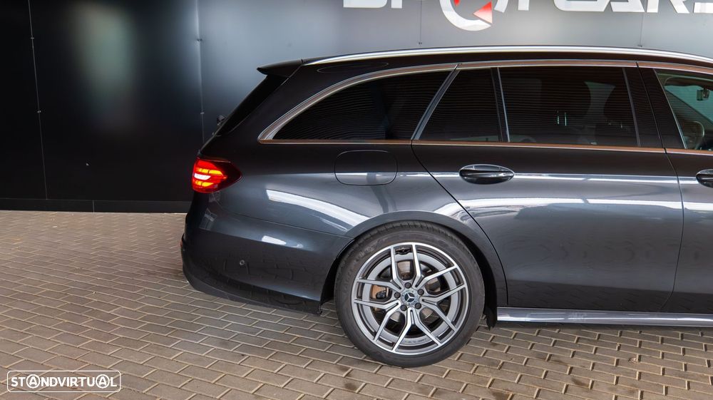Mercedes-Benz E 220 d AMG Line 7L - 4