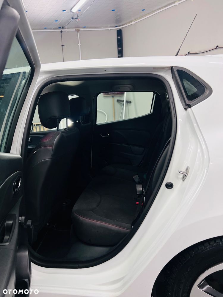 Renault Clio 1.2 16V Life - 9