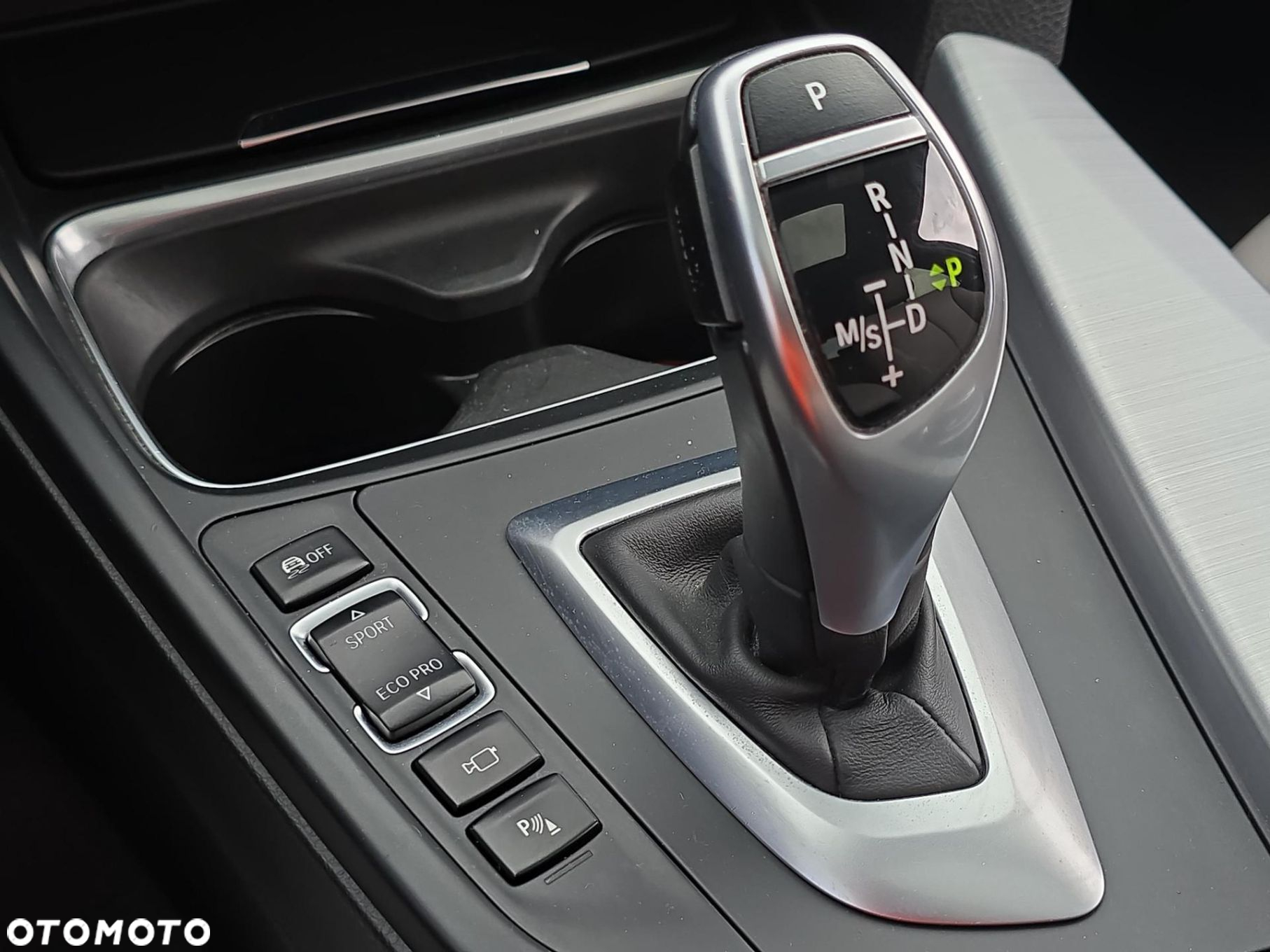 BMW Seria 3 320d Sport Line - 23