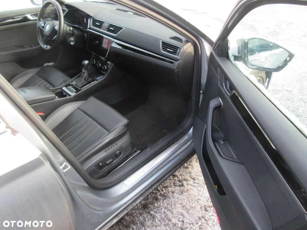 Skoda Superb 2.0 TDI SCR 4x4 L&K DSG - 8