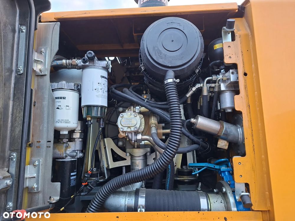 Liebherr LH22 Koparka Przeładunkowa - 8