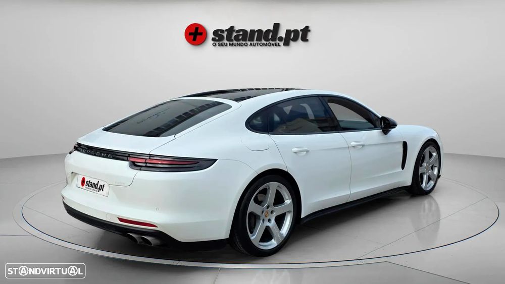 Porsche Panamera 4S - 5
