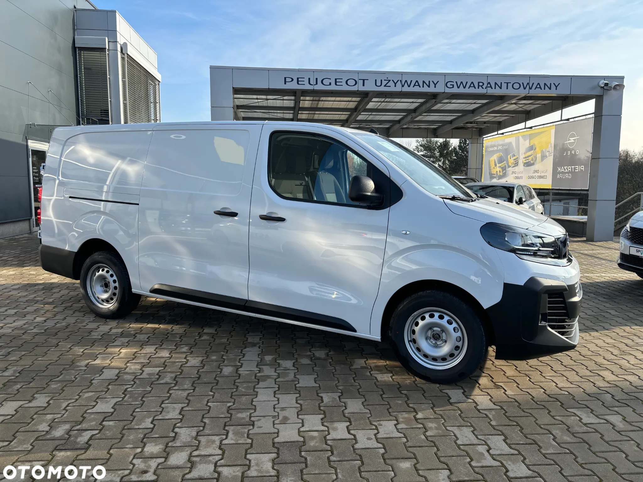 Opel Vivaro Furgon Extra Long - Dostępny od Ręki!! - 4