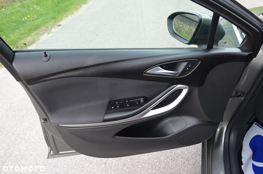 Opel Astra 1.2 T S&S - 20