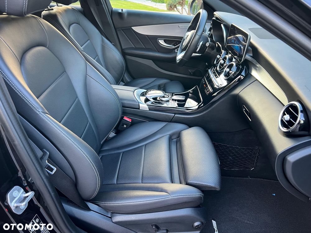 Mercedes-Benz Klasa C 220 d 4Matic 9G-TRONIC AMG Line - 13