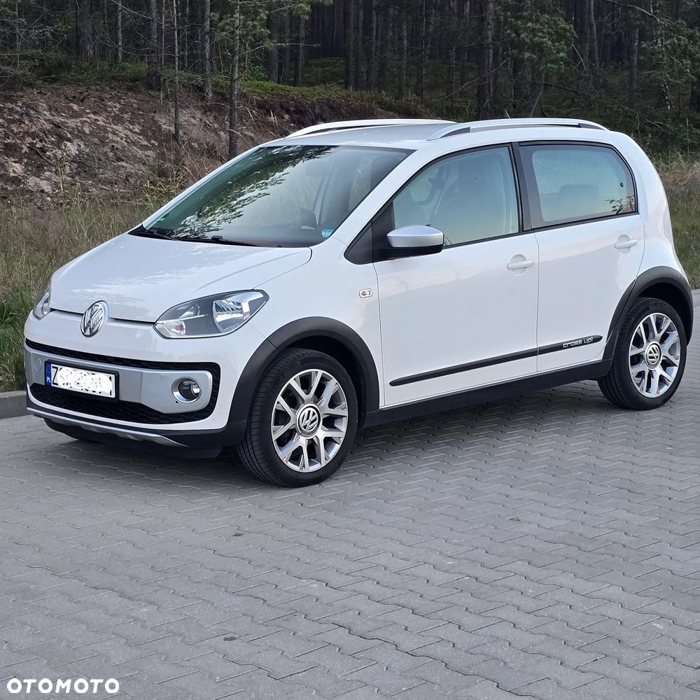 Volkswagen up! 1.0 cross - 7