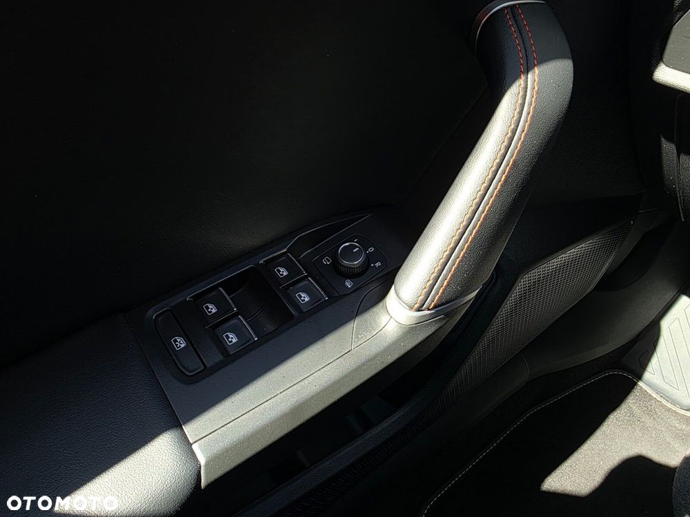 Seat Leon 1.5 eTSI FR DSG - 9