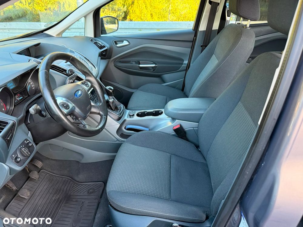 Ford Grand C-MAX - 14