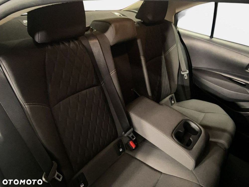 Toyota Corolla - 17