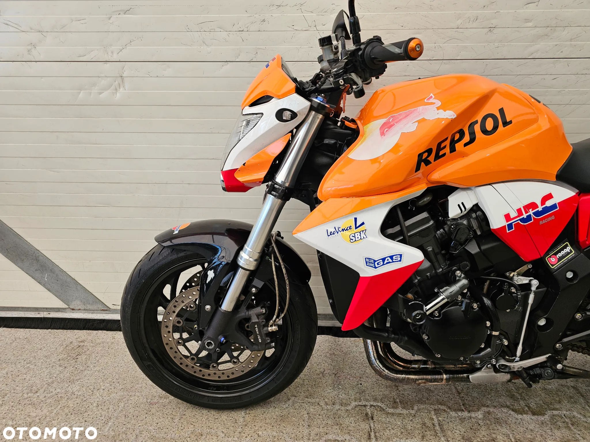 Honda CB - 2