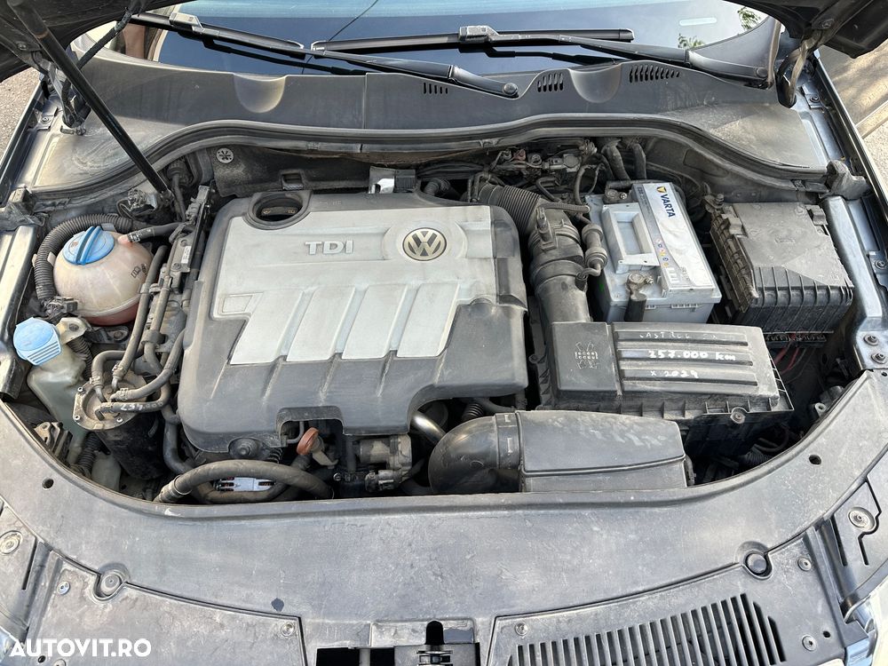 Volkswagen Passat 2.0 TDI Comfortline DPF - 14