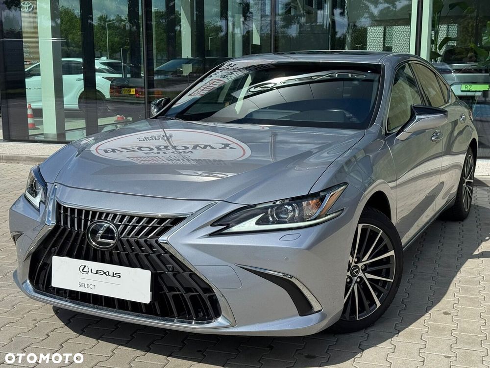 Lexus ES - 11