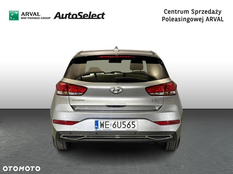 Hyundai i30 1.5 DPI Smart - 6