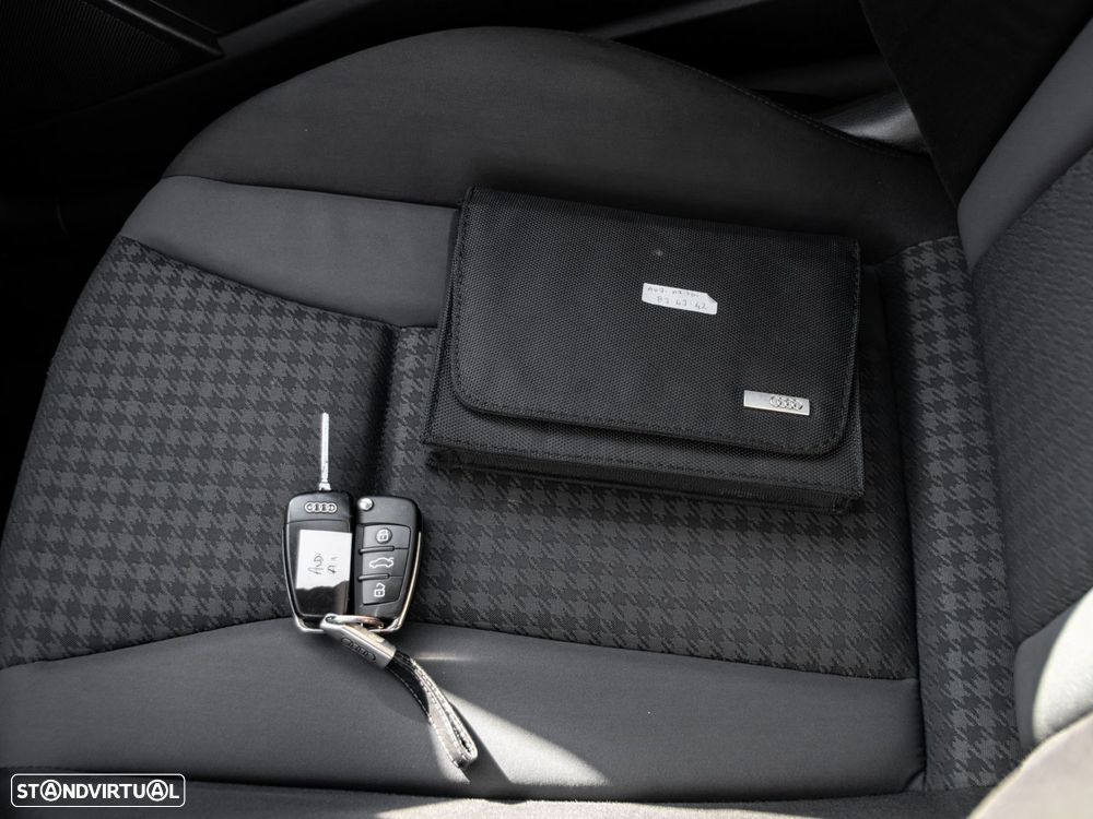 Audi A1 1.6 TDI S-line - 28