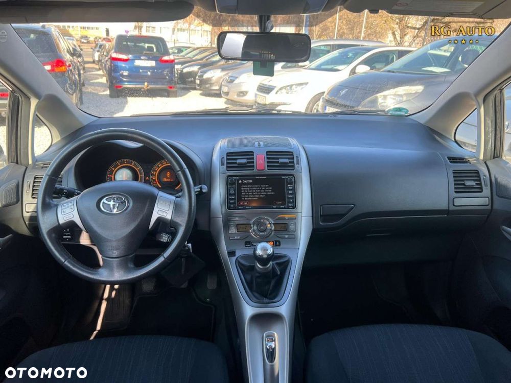 Toyota Auris - 35