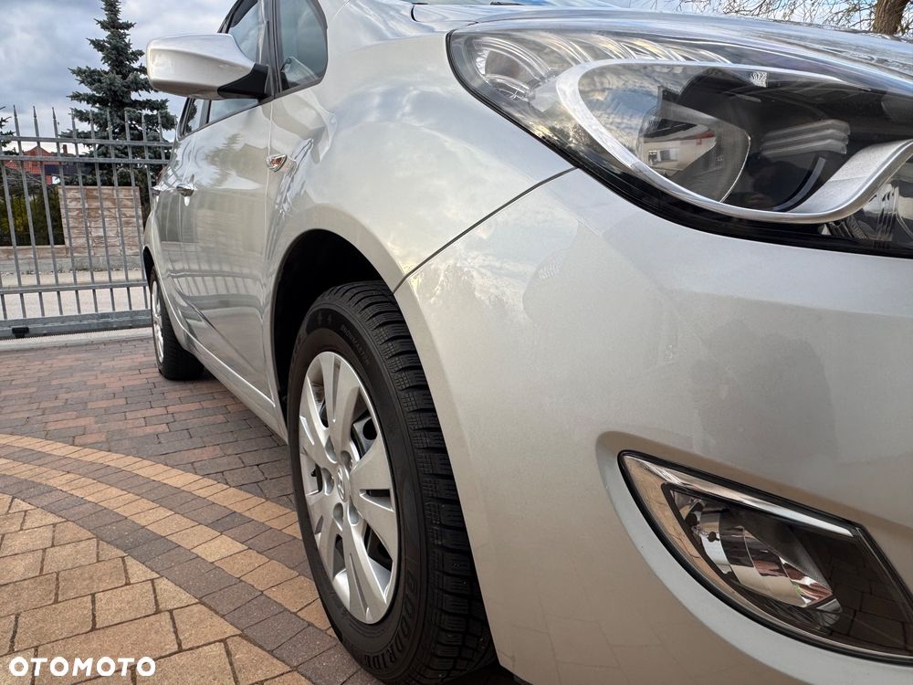 Hyundai ix20 - 13