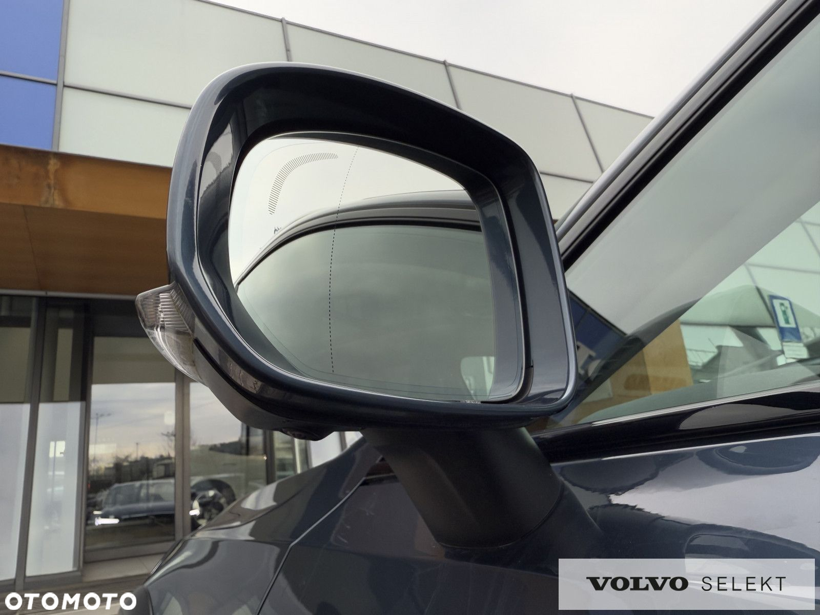 Volvo V90 Cross Country - 12