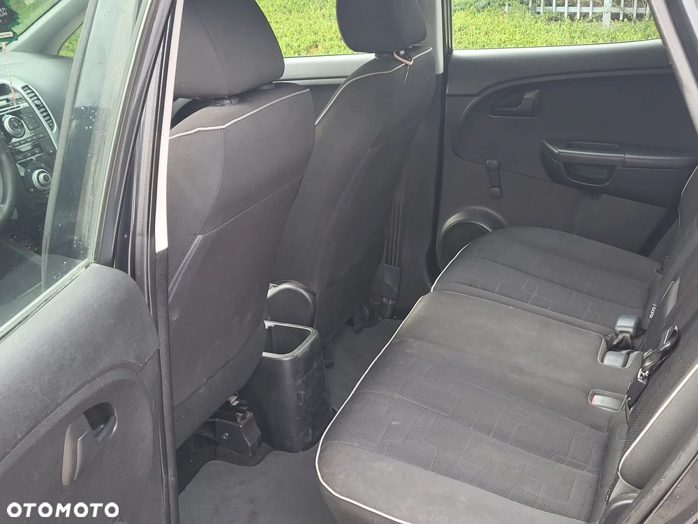 Kia Venga 1.4 S - 17