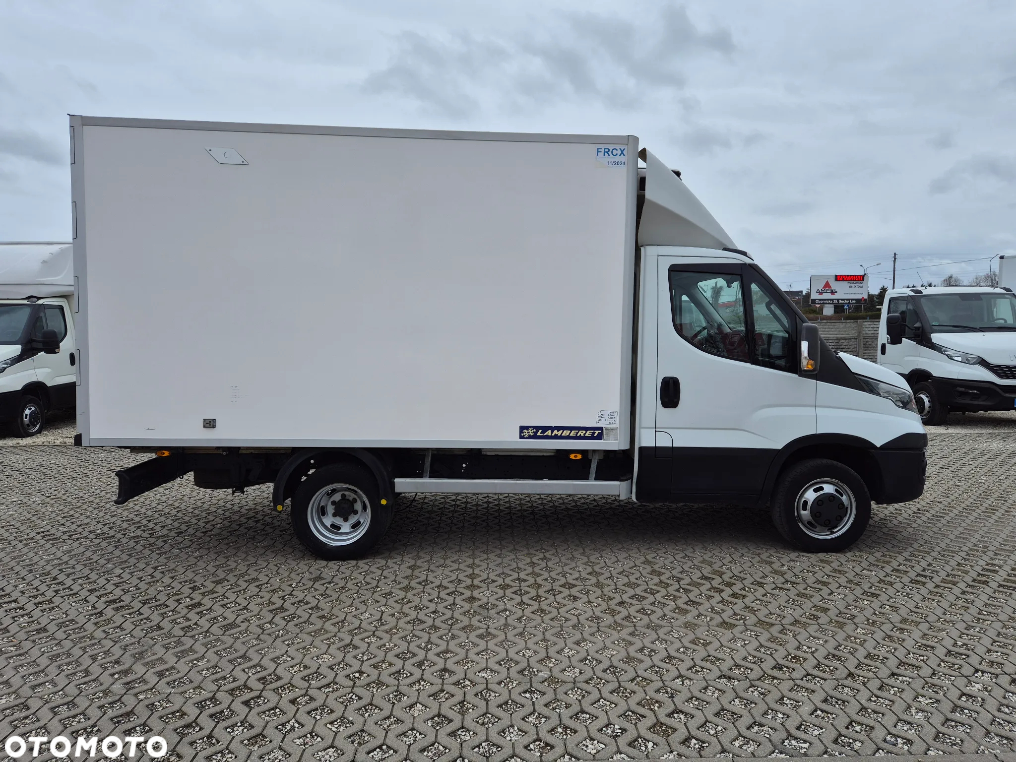 Iveco Daily 35C15 3.0HPi, kontener, chłodnia Carrier Xarios 350 - 4